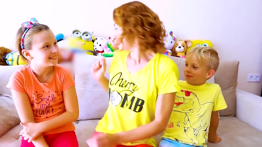 اسباب بازی ها و خانواده مهربان - کافه بازی ساشا و مامان